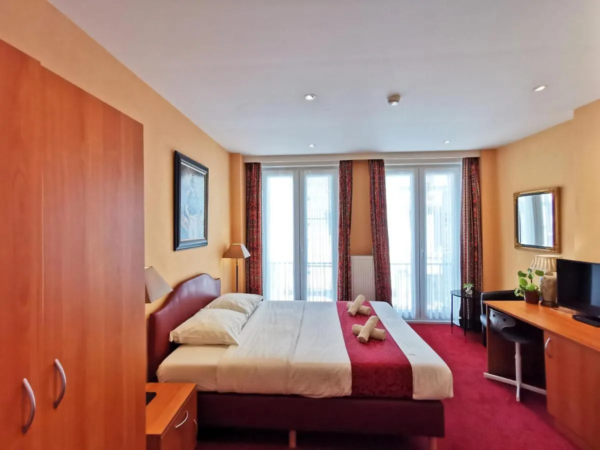 Hotel Cardiff Ostend 3*,