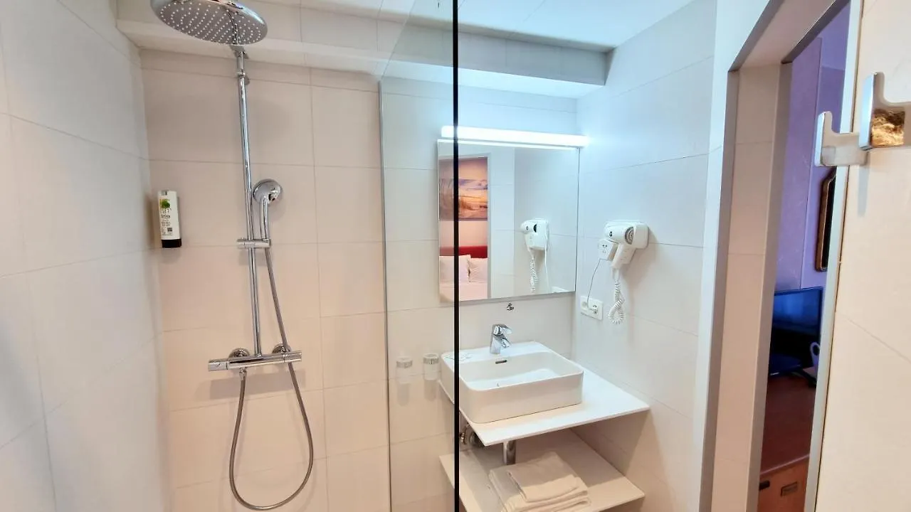 Hotel Cardiff Ostend 3*,  Belgium
