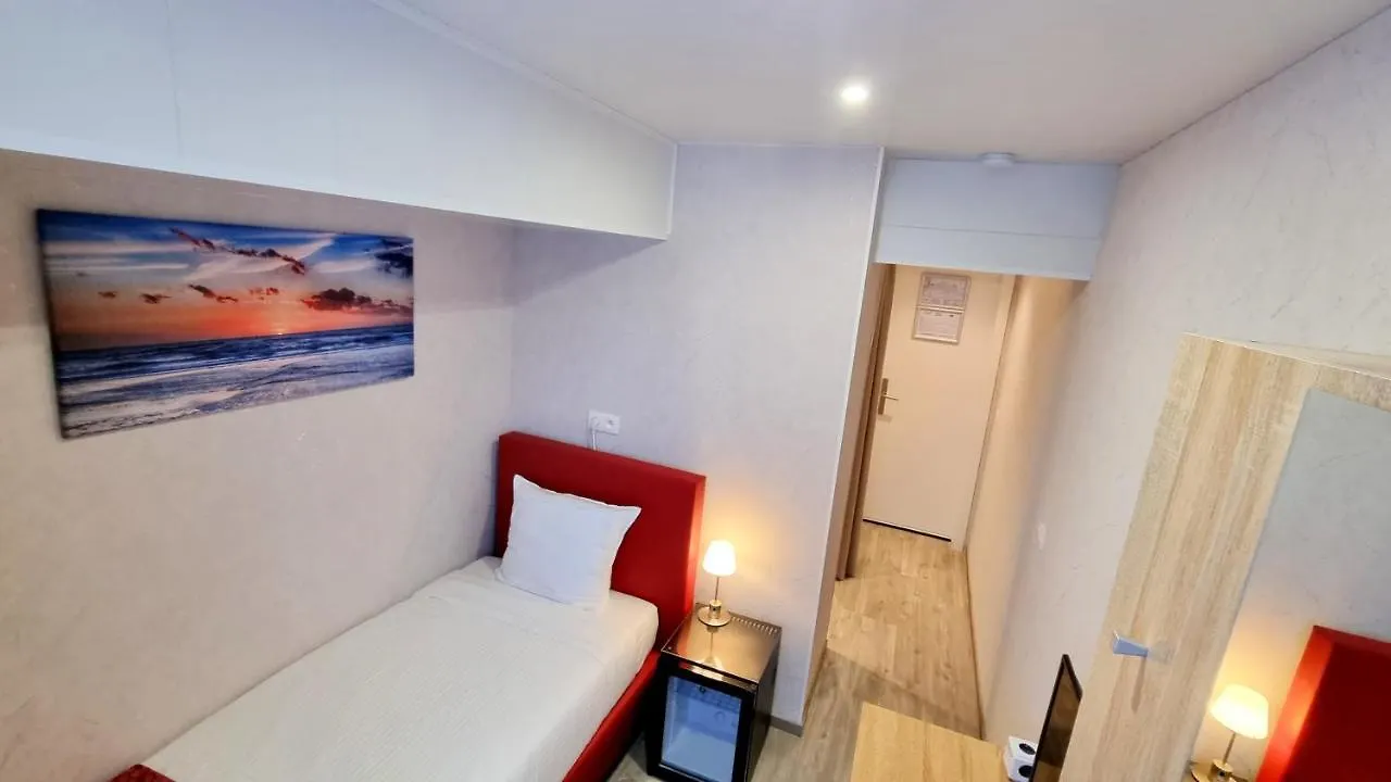 Hotel Cardiff Ostend 3*,